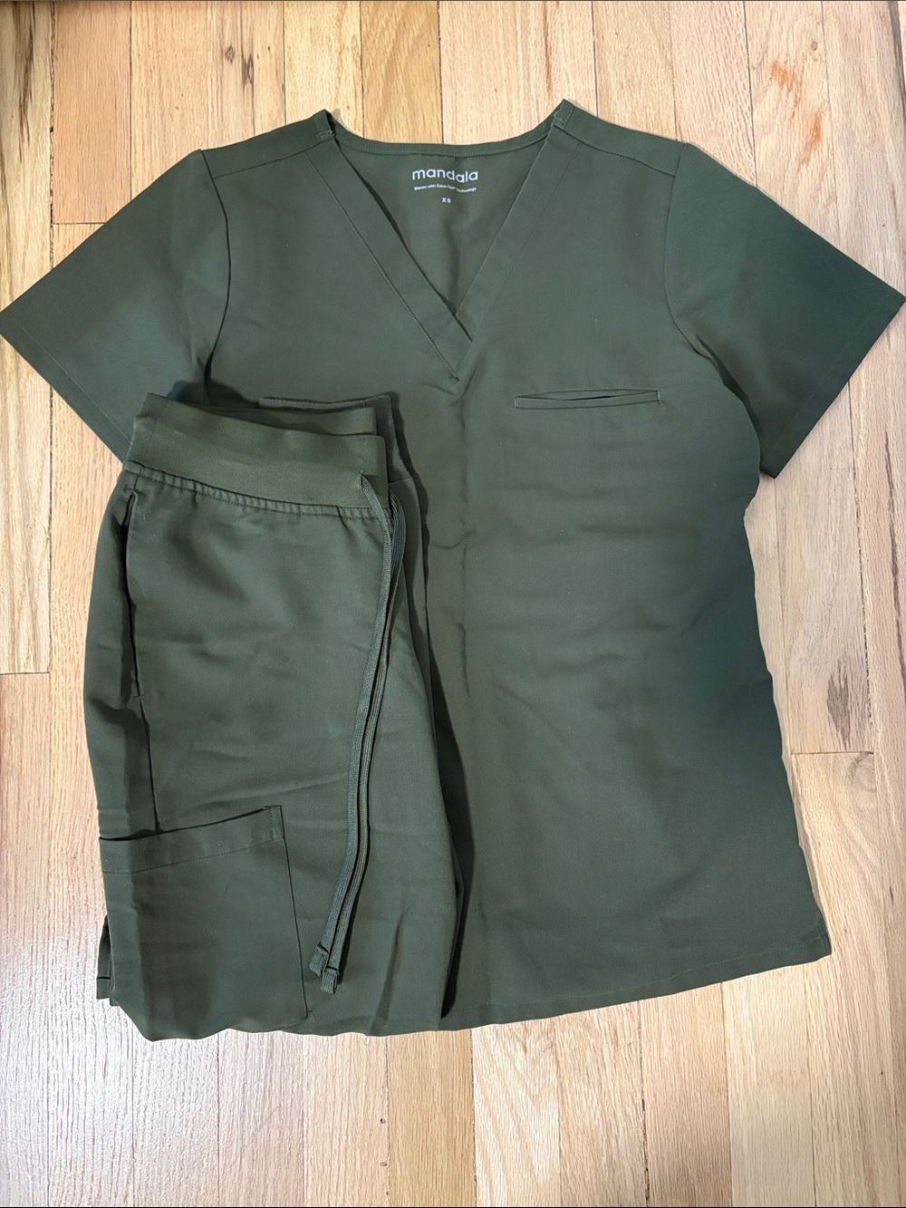 Mandala Women's Scrub Set (V-Neck & Joggers) in Olive